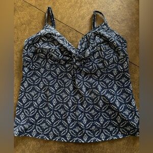 Women’s Tankini Swim Top with Underwire and Adjustable Straps